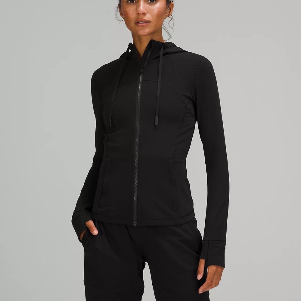 NWOT ❗️PLEASE BUY !! Lululemon // Hooded Define Jacket 
Nulu // Black // Size 6